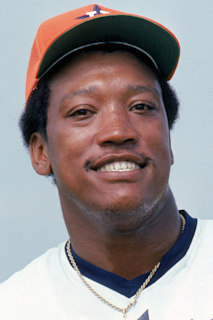 Astros All-Star Pitcher From 1970s J.R. Richard Passes Away At 71 - CBS  Texas