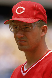 Chris Sabo knocks two homers against the A's in Game 3 of the