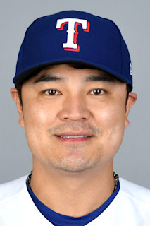 Texas Rangers on X: Shin-Soo Choo & his wife, Mia, presented