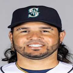 Eugenio Suárez headshot