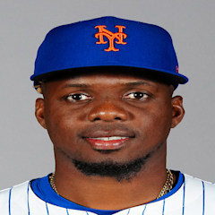 Huascar Brazobán headshot