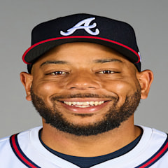 Dominic Smith headshot