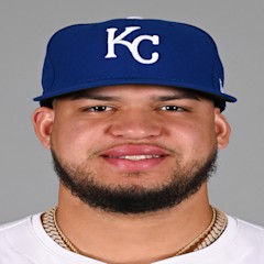 Steven Cruz headshot