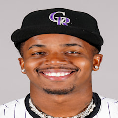 Adael Amador headshot