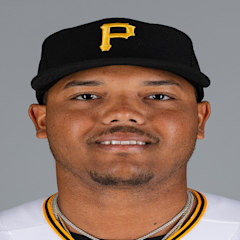 Esmerlyn Valdez headshot