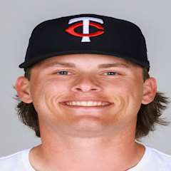 Travis Adams headshot