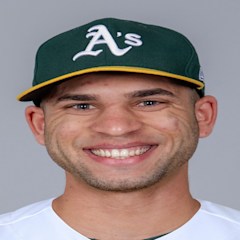 Luis Morales headshot