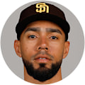 Robert Suarez