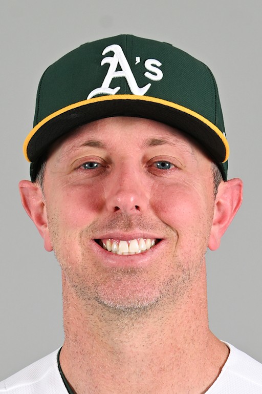 Brooks Kriske headshot