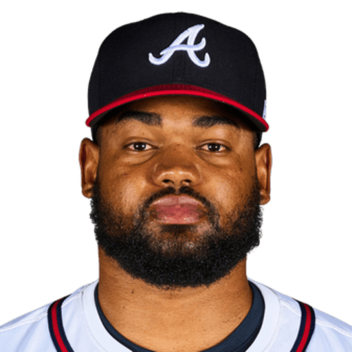Reynaldo López headshot