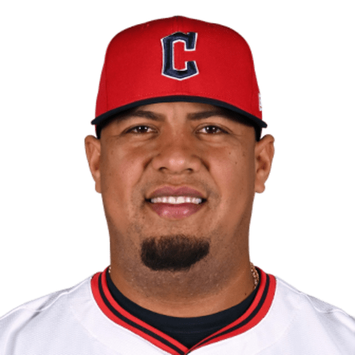 Carlos Hernández headshot
