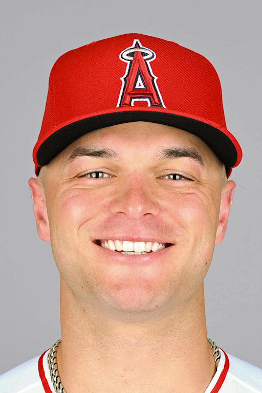 Logan O'Hoppe headshot