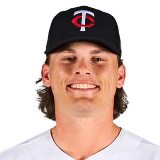 Travis Adams headshot