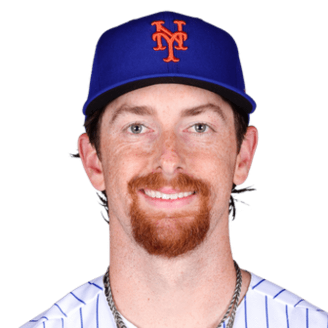 Nolan McLean 사진