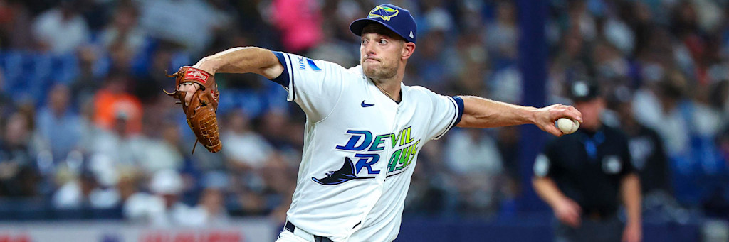 Steven Matz of the Tampa Bay Rays delivering a pitch
