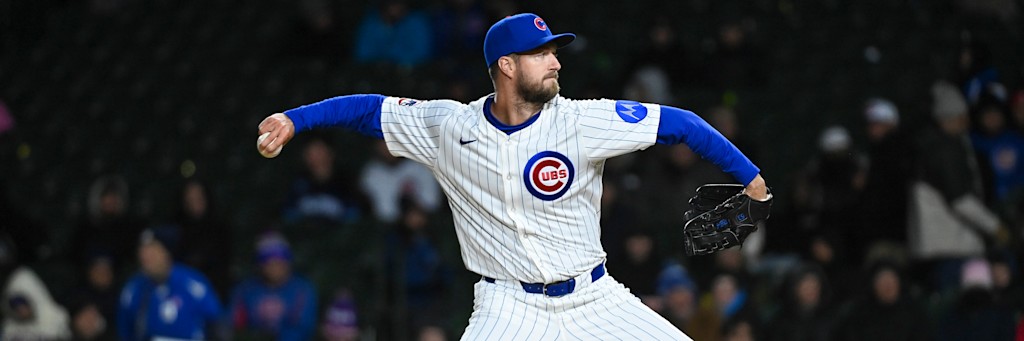 Colin Rea of the Chicago Cubs pitching