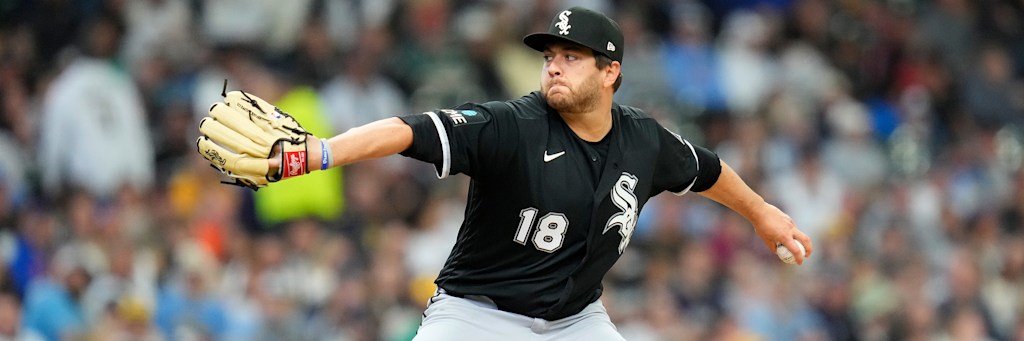 Anthony Kay of the Chicago White Sox delivers a pitch