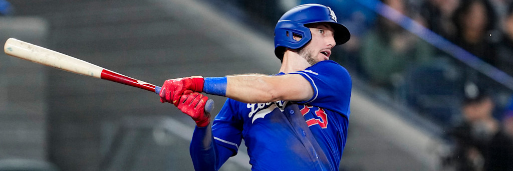 Kyle Tucker of the Los Angeles Dodgers swinging at a pitch