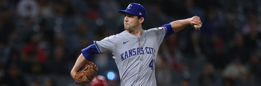 Daniel Lynch IV delivering a pitch in 2026