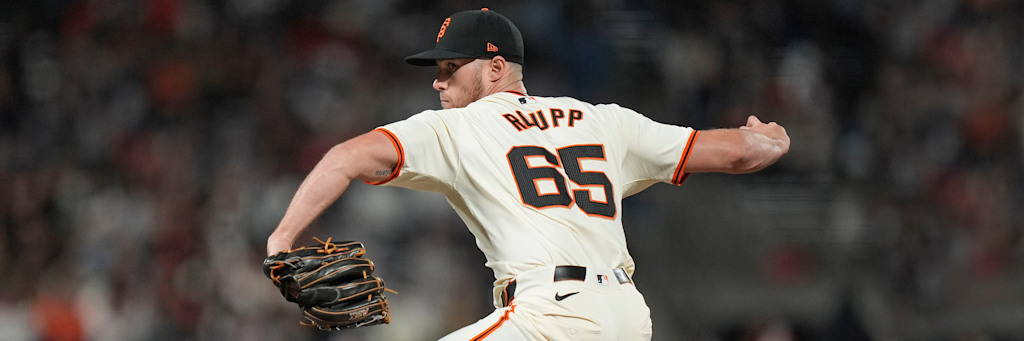 San Francisco Giants starter Landen Roupp pitches against the Miami Marlins at loanDepot park