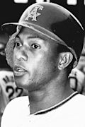 Headshot of Sandy Alomar