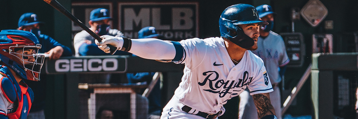 Kansas City Royals Roll Past San Diego Padres 10-1 in Spring Training