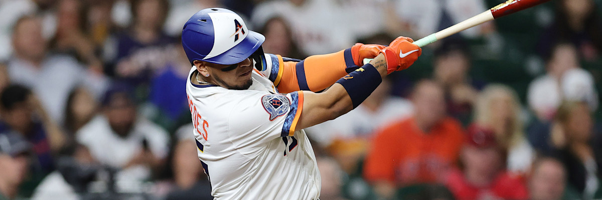 Alvarez Leads Houston Astros Past New York Mets 8-2