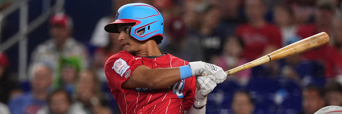 Miami Marlins Top Astros 7-4