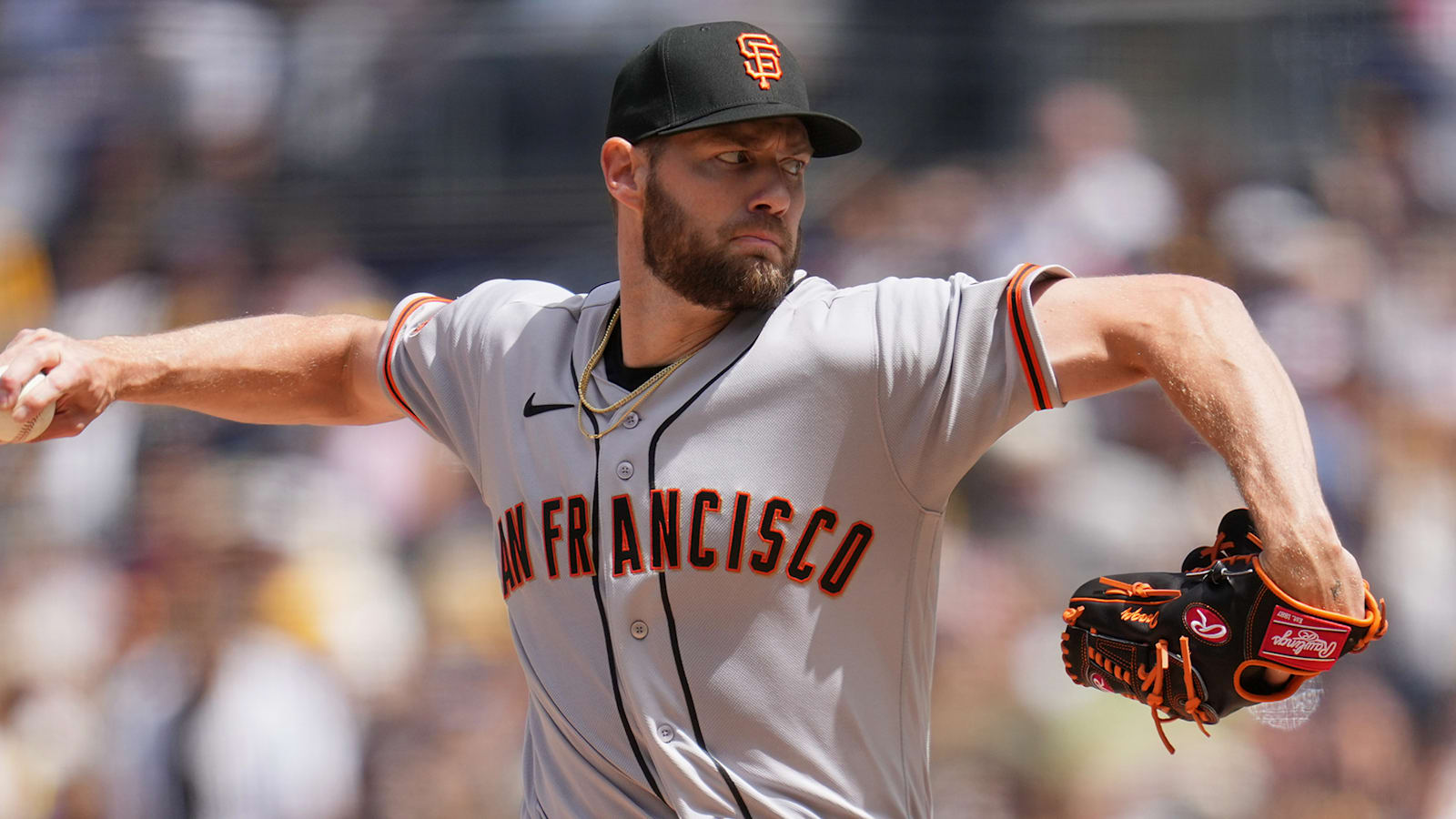 Giants Host Reds at Oracle Park on Tuesday Night Behind Houser