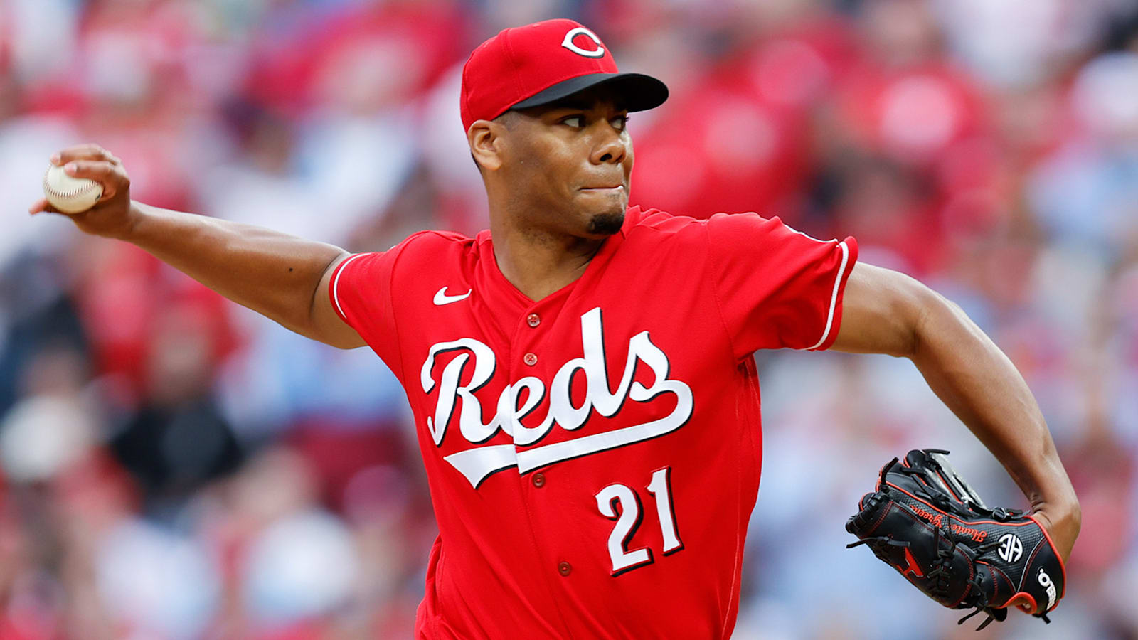 Reds vs. Cubs: Hunter Greene Faces Shota Imanaga at GABP