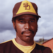 Dave Winfield headshot