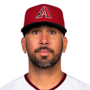 Oliver Perez headshot