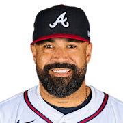 Sandy Leon headshot