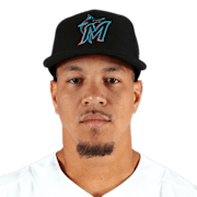 Heriberto Hernández headshot