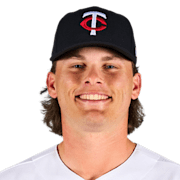 Travis Adams headshot