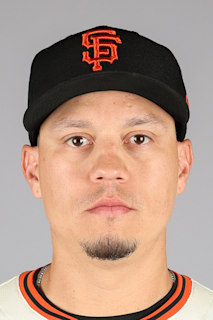 Wilmer Flores headshot