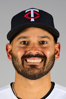 Pablo López headshot