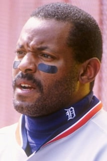 Cecil Fielder headshot