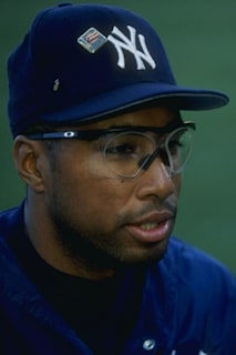 Bernie Williams headshot