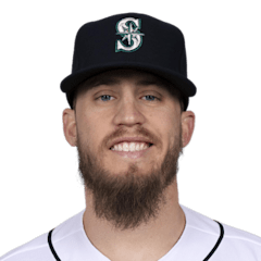 Ken Giles in 2021