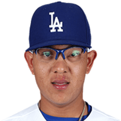 Julio Urías in 2016