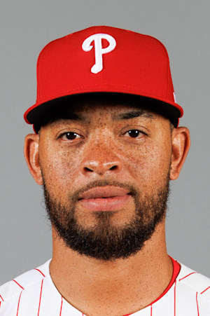 Headshot of Edmundo Sosa