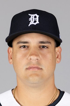 Headshot of Eduardo Valencia