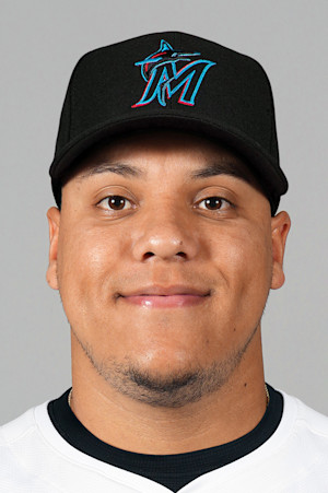 Headshot of Wikelman González