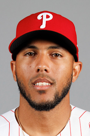 Headshot of Pedro León