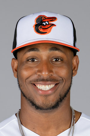 Headshot of Aron Estrada
