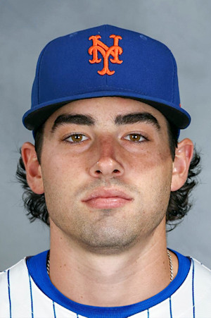 Headshot of Zac Thornton