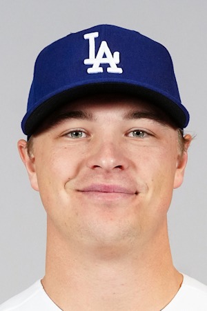 Headshot of Carson Hobbs