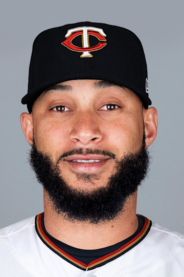 Dario Alvarez headshot