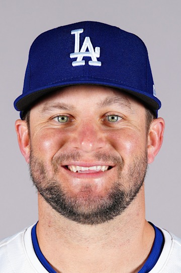 Chris Okey headshot